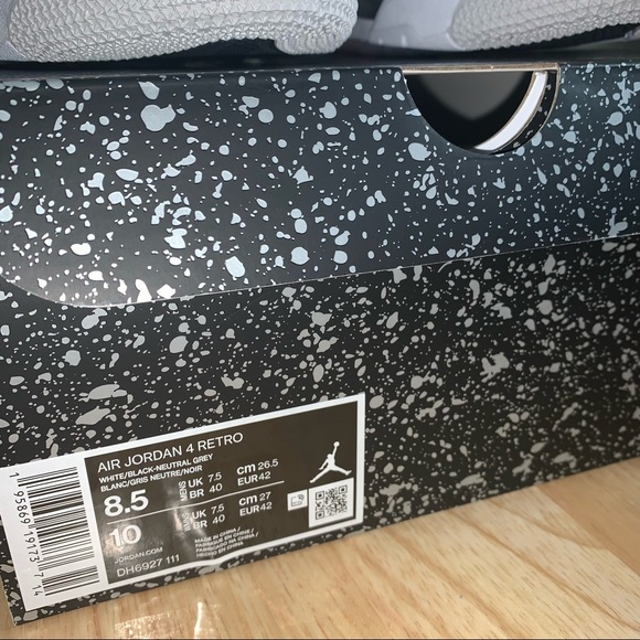 Air Jordan 4 Retro Military Black Shoes - Picture 6 of 9